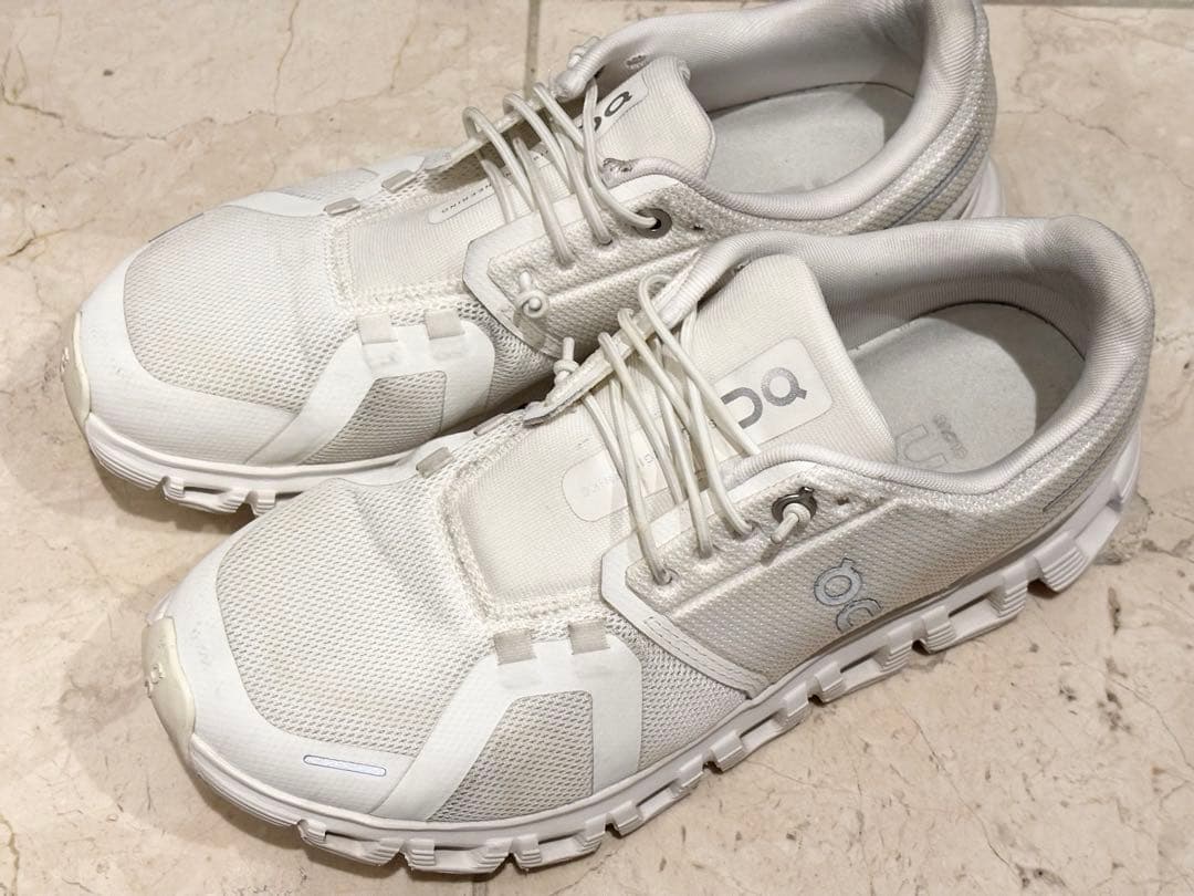 On Cloud6 スニーカー　24cm