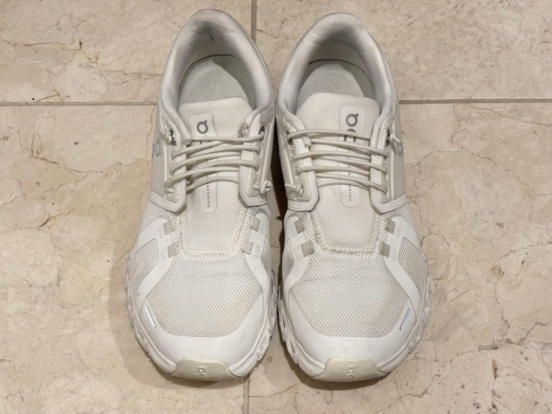 On Cloud6 スニーカー　24cm