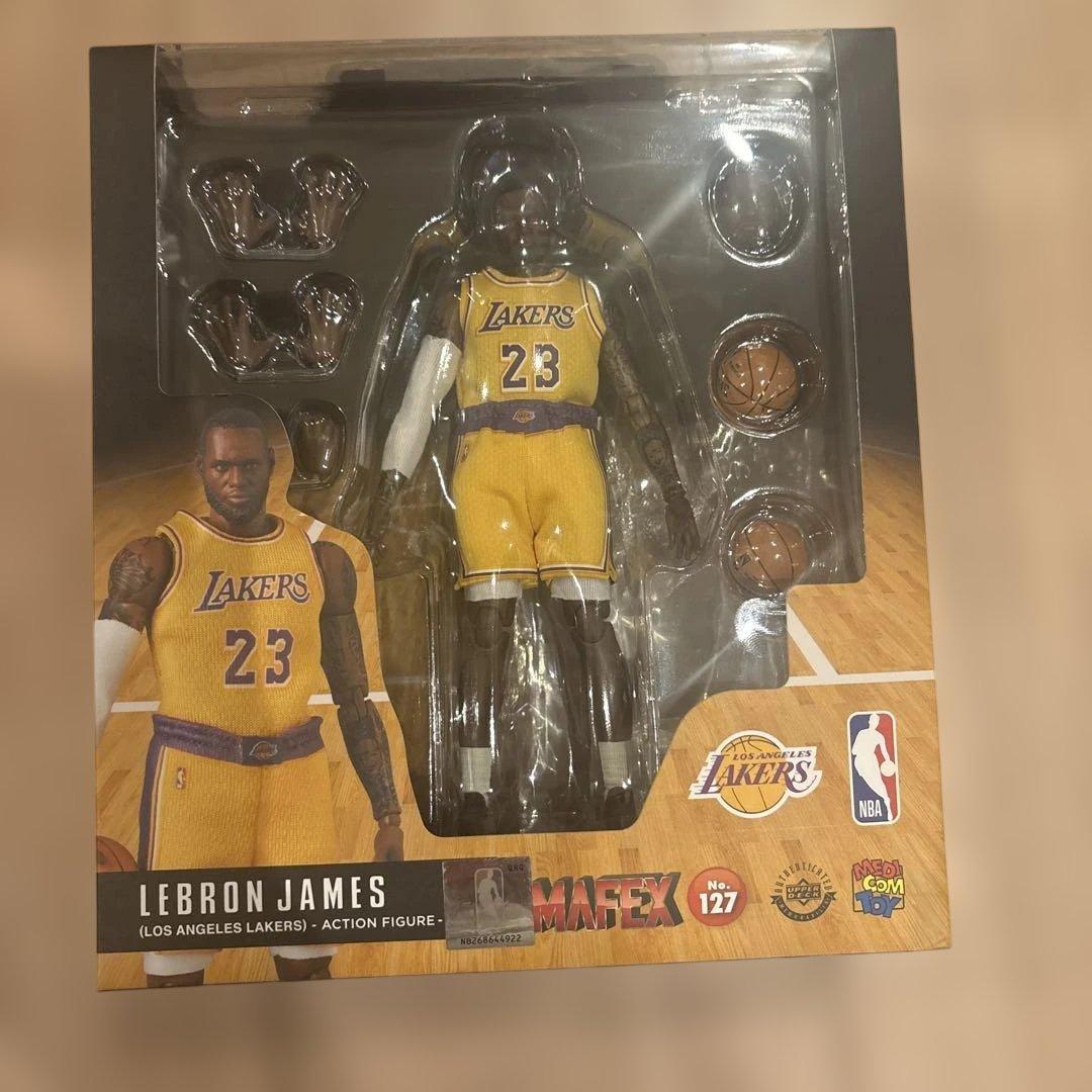 未開封 MAFEX マイケル・ジョーダン & レブロン・ジェームス フィギュア