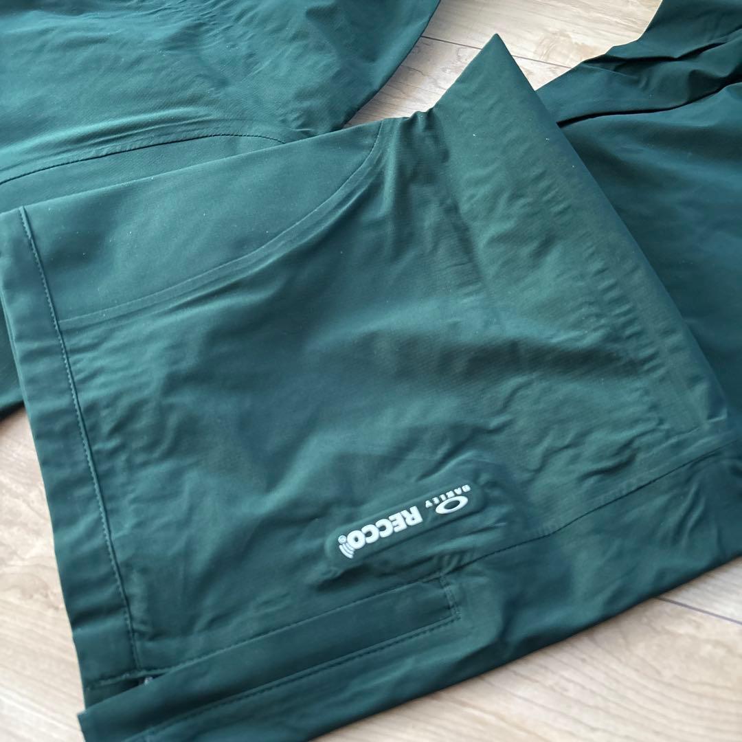 新品　オークリー　メンズ　スノーボードウェア　スキー　ウィンタースポーツ　L