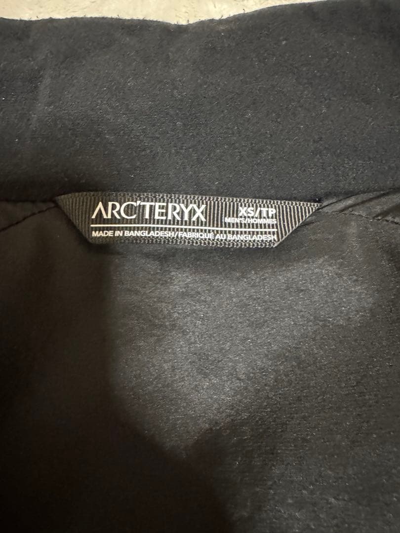 ARC'TERYX アークテリクス アトム ジャケット XS ブラック
