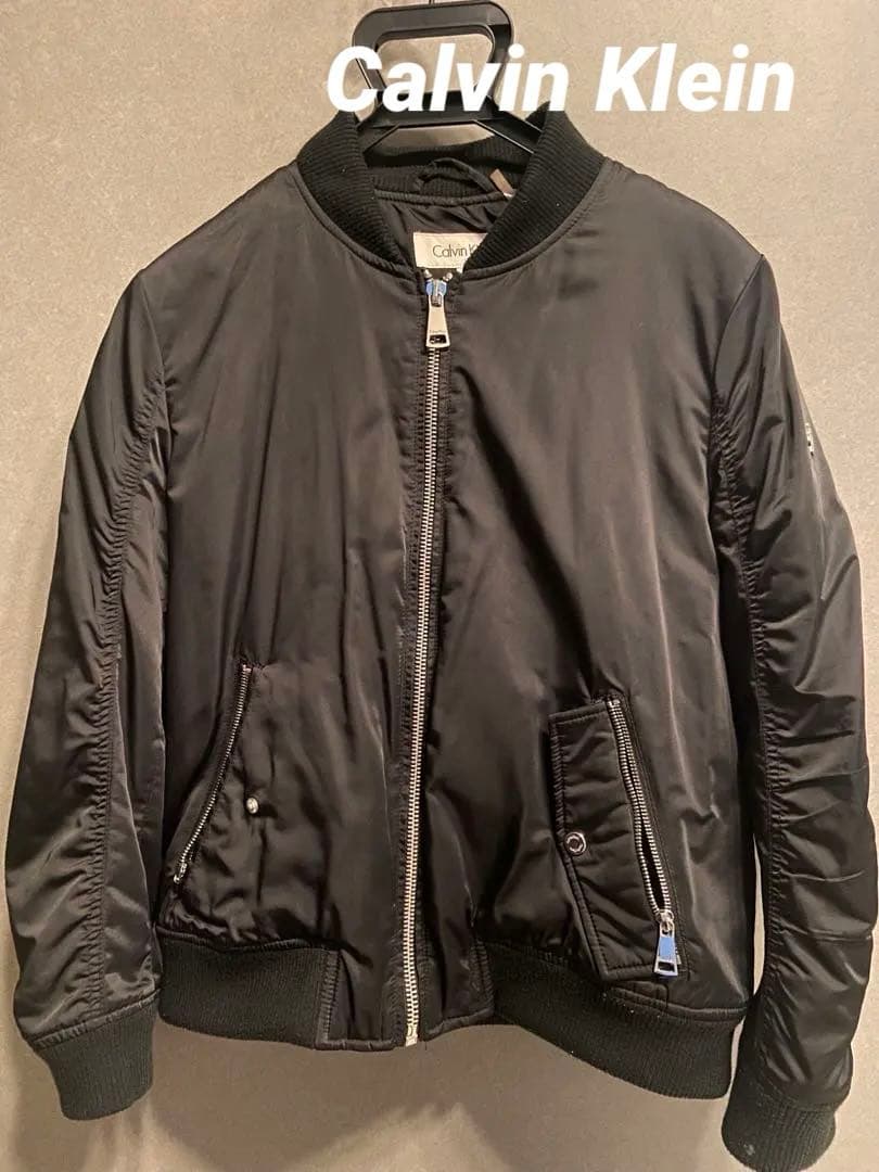   ブラック MA-1 ジャケット