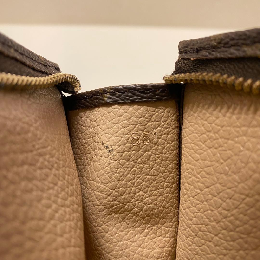 Louis Vuitton ルイヴィトン モノグラムポーチ