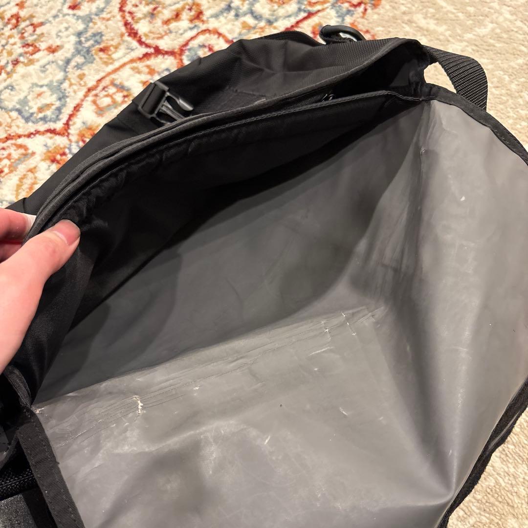 バッグ timbuk2 classic messenger bag s black