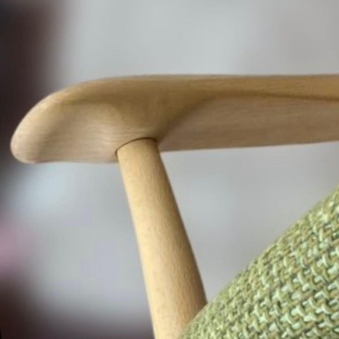 飛騨産業 クレセント(CRESCENT) 木製アームチェア 緑色の布張り