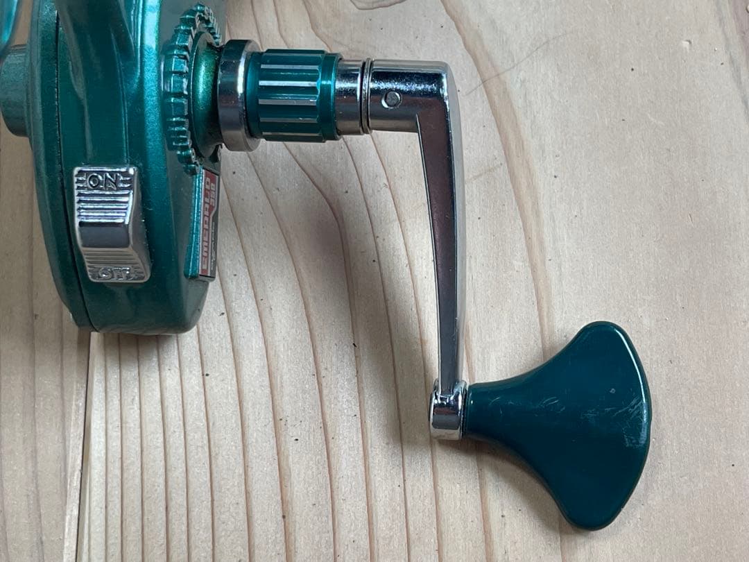 美品70年代オリムピックのエメラルド350スピニングリール スプーンルアーセット