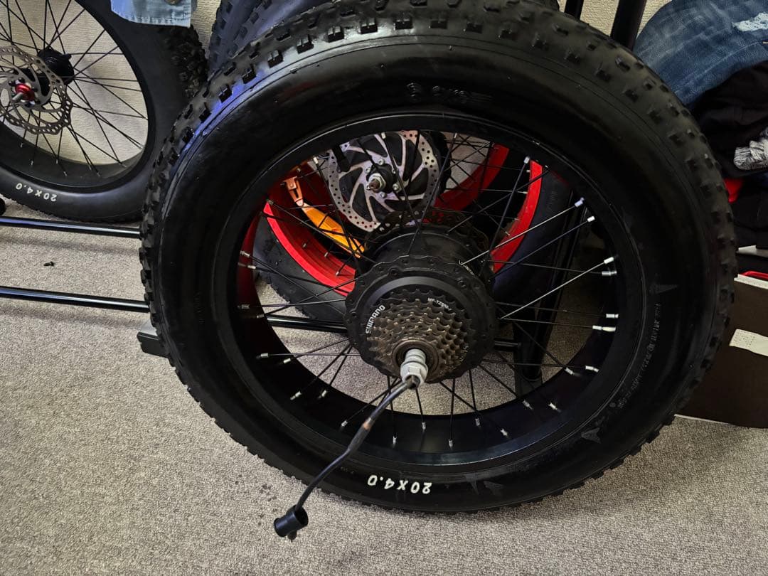 ⭐２０インチ 電動ファットバイク タイヤ ホイル 泥除け前後セット‼️