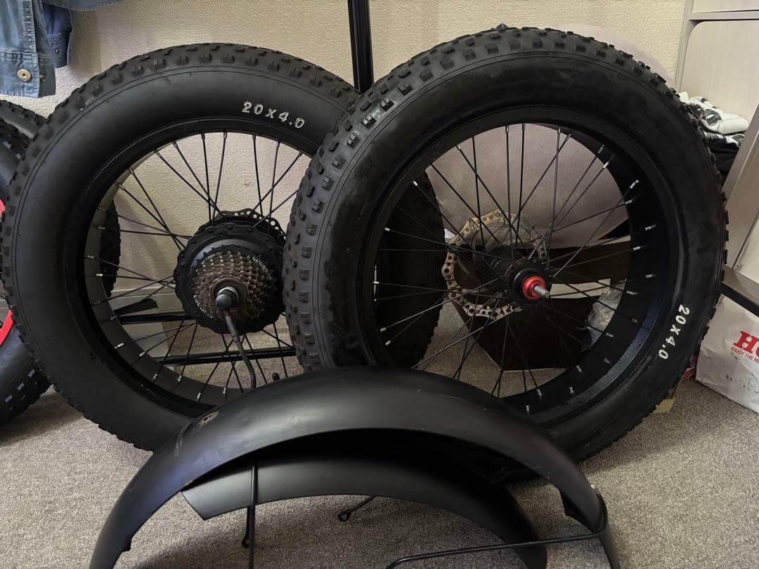 ⭐２０インチ 電動ファットバイク タイヤ ホイル 泥除け前後セット‼️