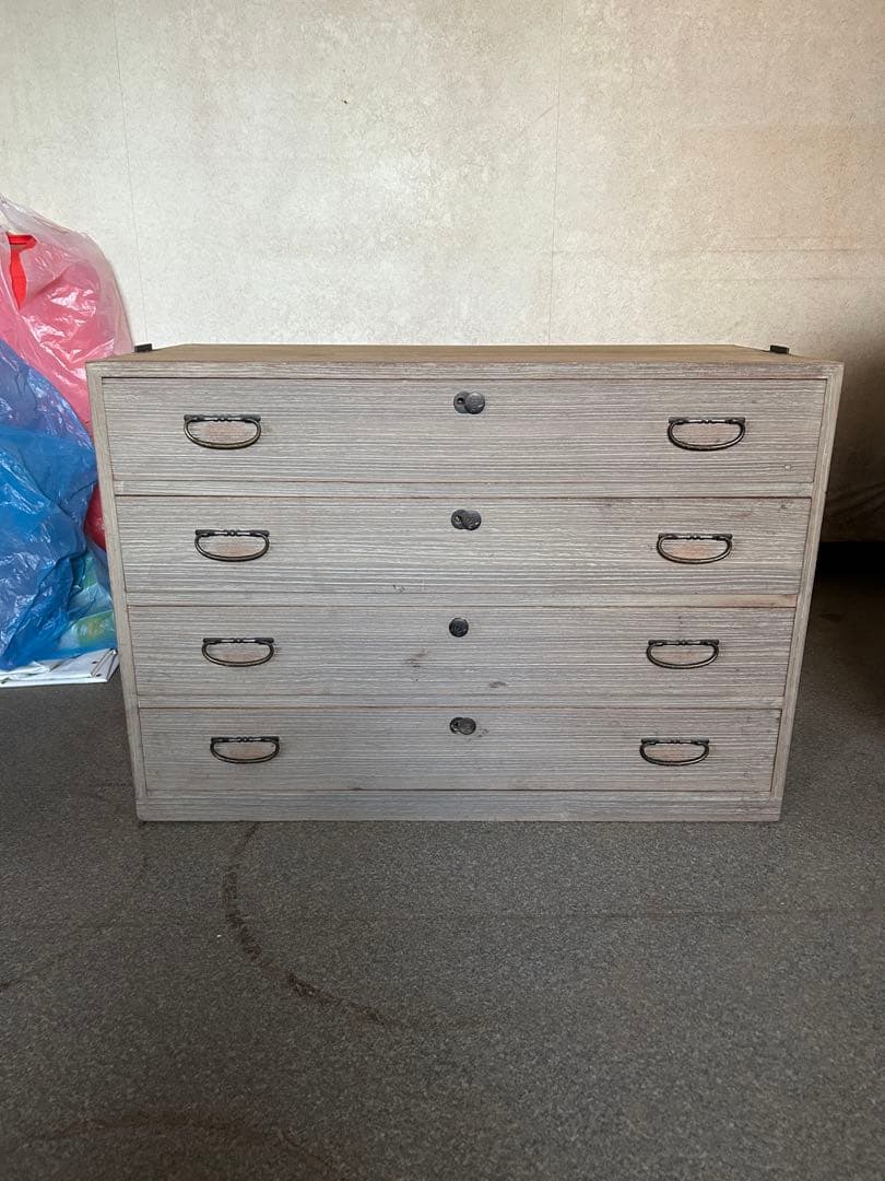 桐箪笥　昭和レトロ　古いものです