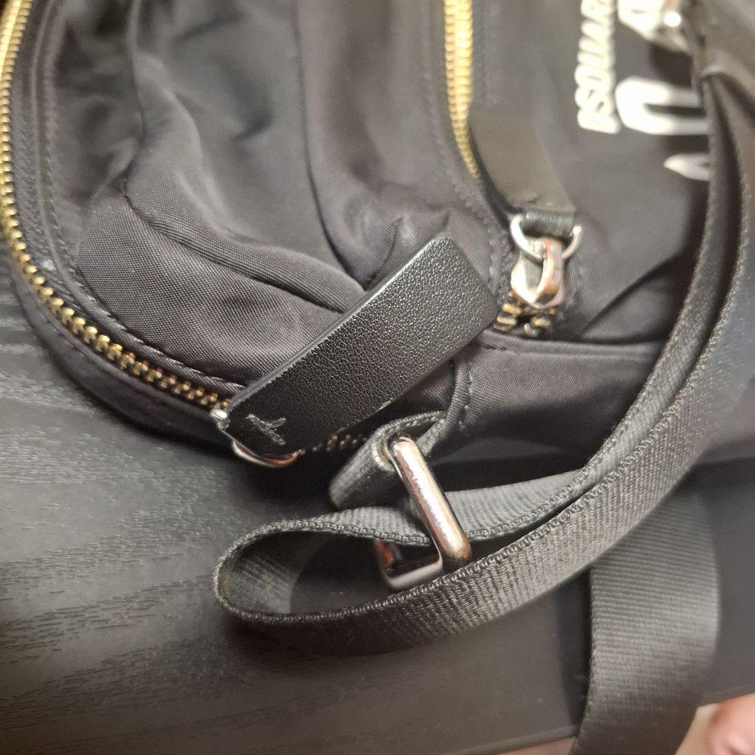 DSQUARED2 ICON メッセンジャーバッグ