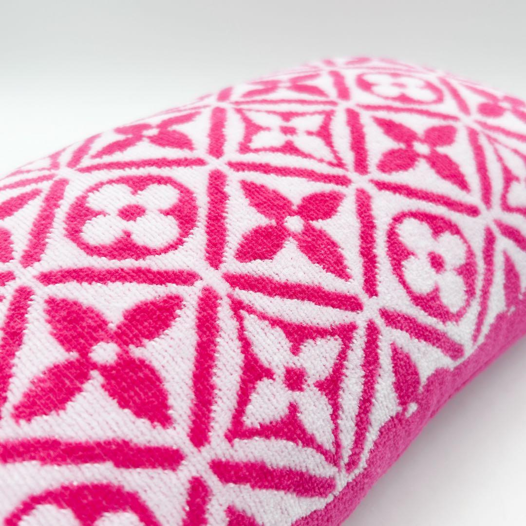 LOUIS VUITTON プティクッション モノグラム ピンク ブルー