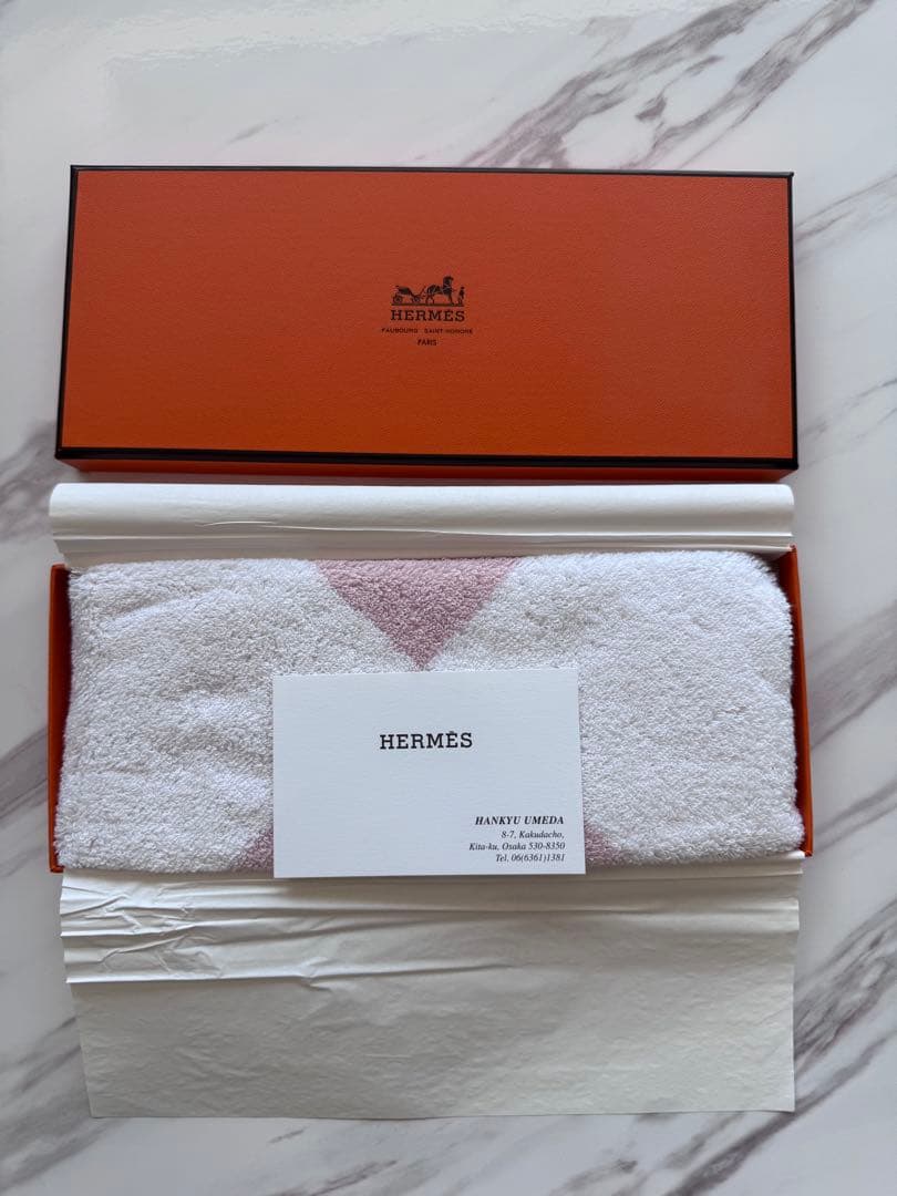 【新品未使用】HERMES☆エルメス☆カレタオル☆アヴァロン☆ハンカチ☆ピンク