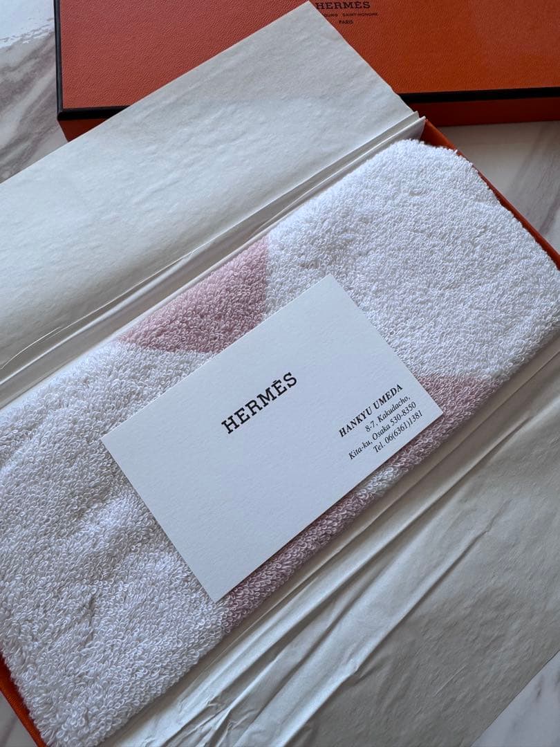 【新品未使用】HERMES☆エルメス☆カレタオル☆アヴァロン☆ハンカチ☆ピンク