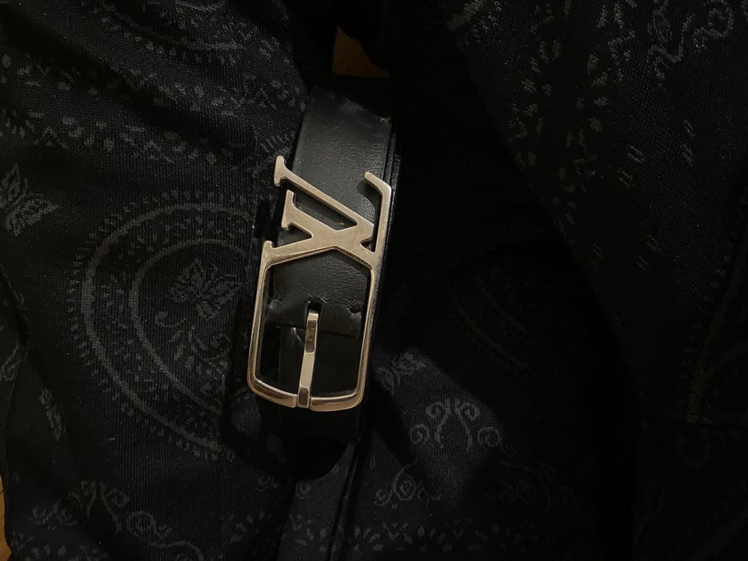 最終値下げLouis Vuitton ブラックレザー ベルト