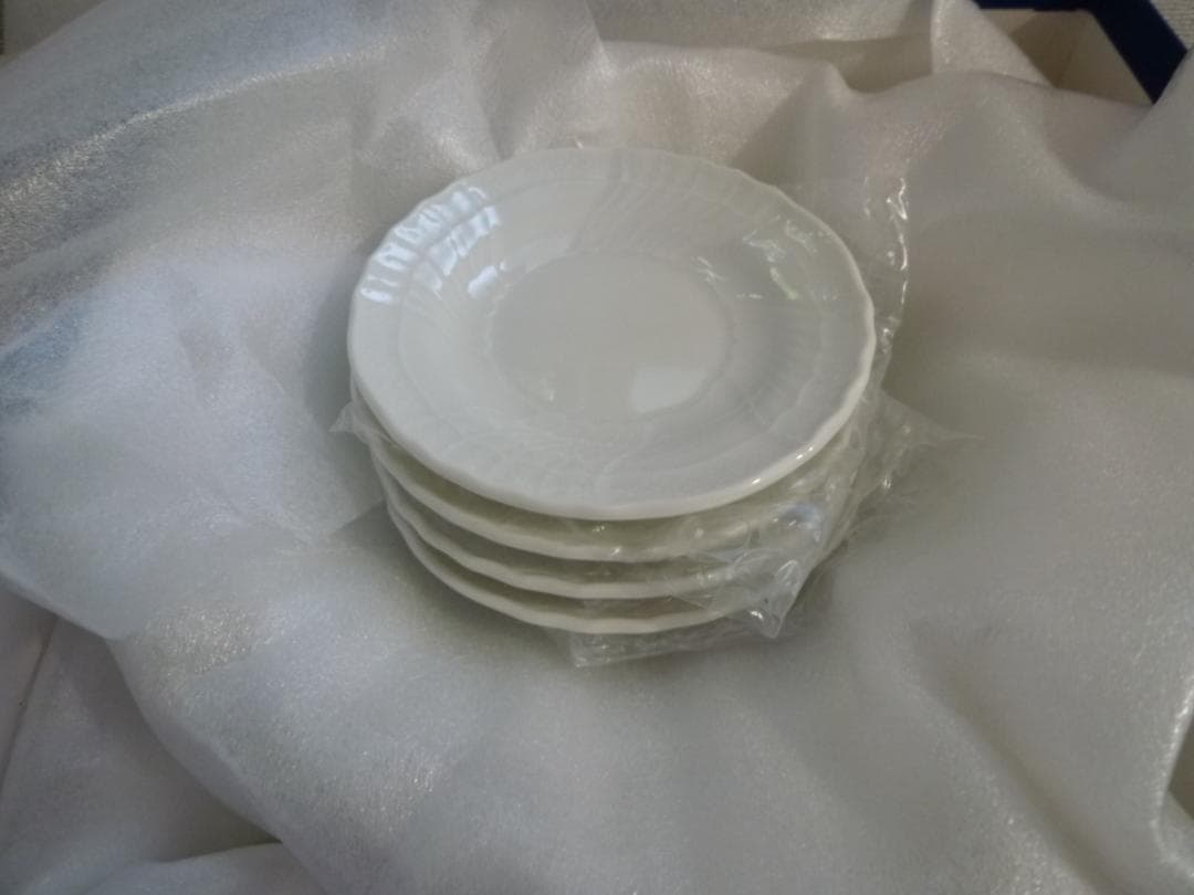 リチャードジノリ ベッキオホワイト フルーツソーサー＆ 豆皿