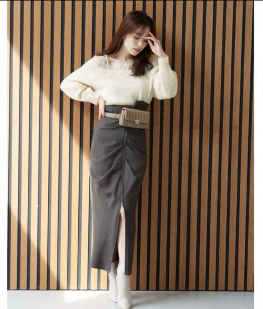 【正規品】レーストリミングオフショルニットプルオーバー SNIDEL