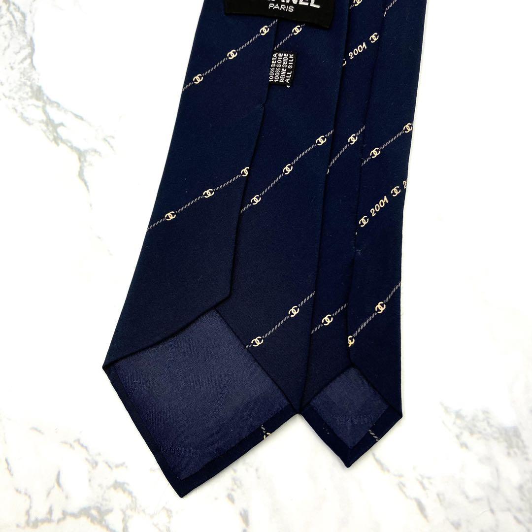 ◆美品◆CHANEL ネクタイ 紺色 ストライプ柄 ココマーク 希少