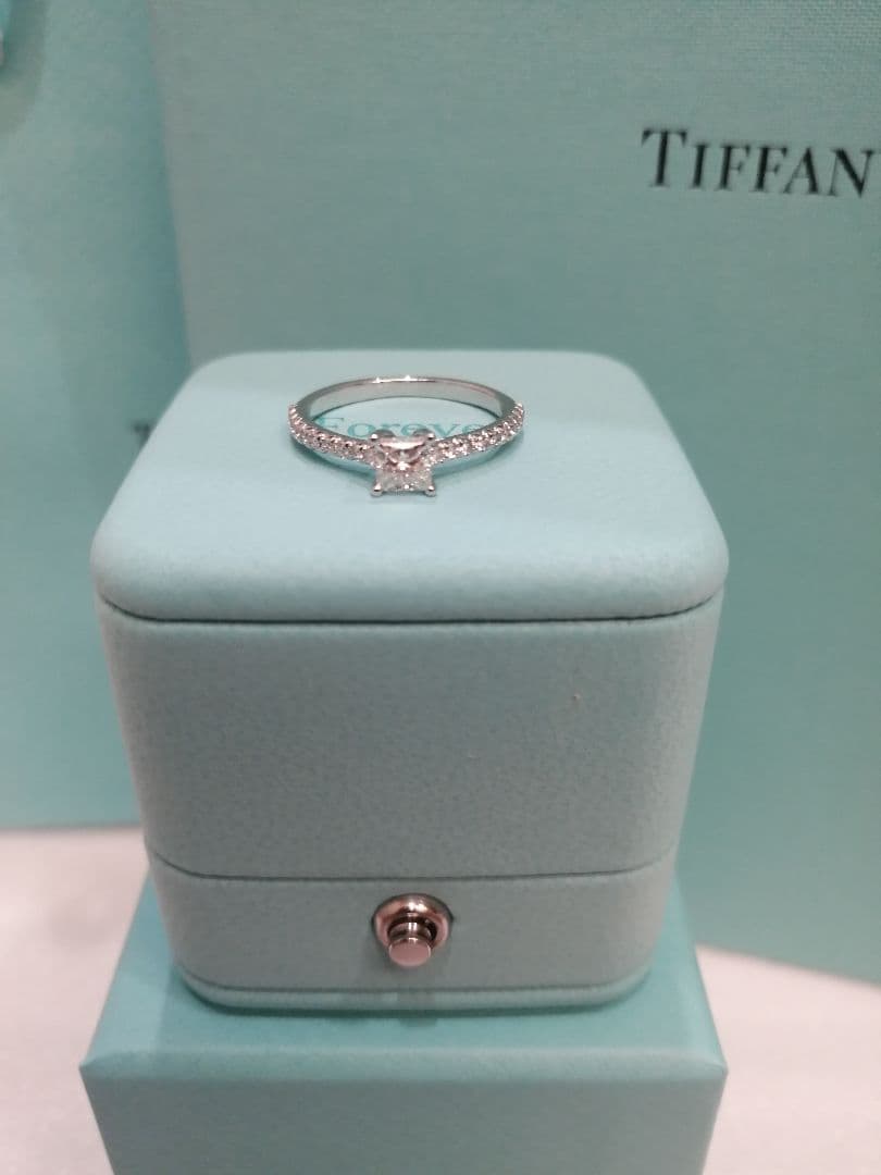 Tiffany & Co. 0.41ct 未使用品 ダイヤモンド指輪