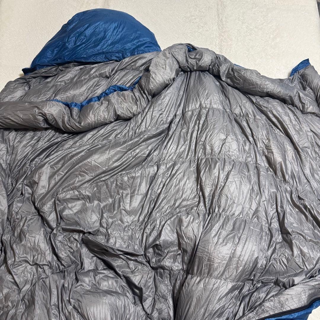 美品NANGA ダウンシュラフ　オーロラテックス600STDブルーR/ZIP
