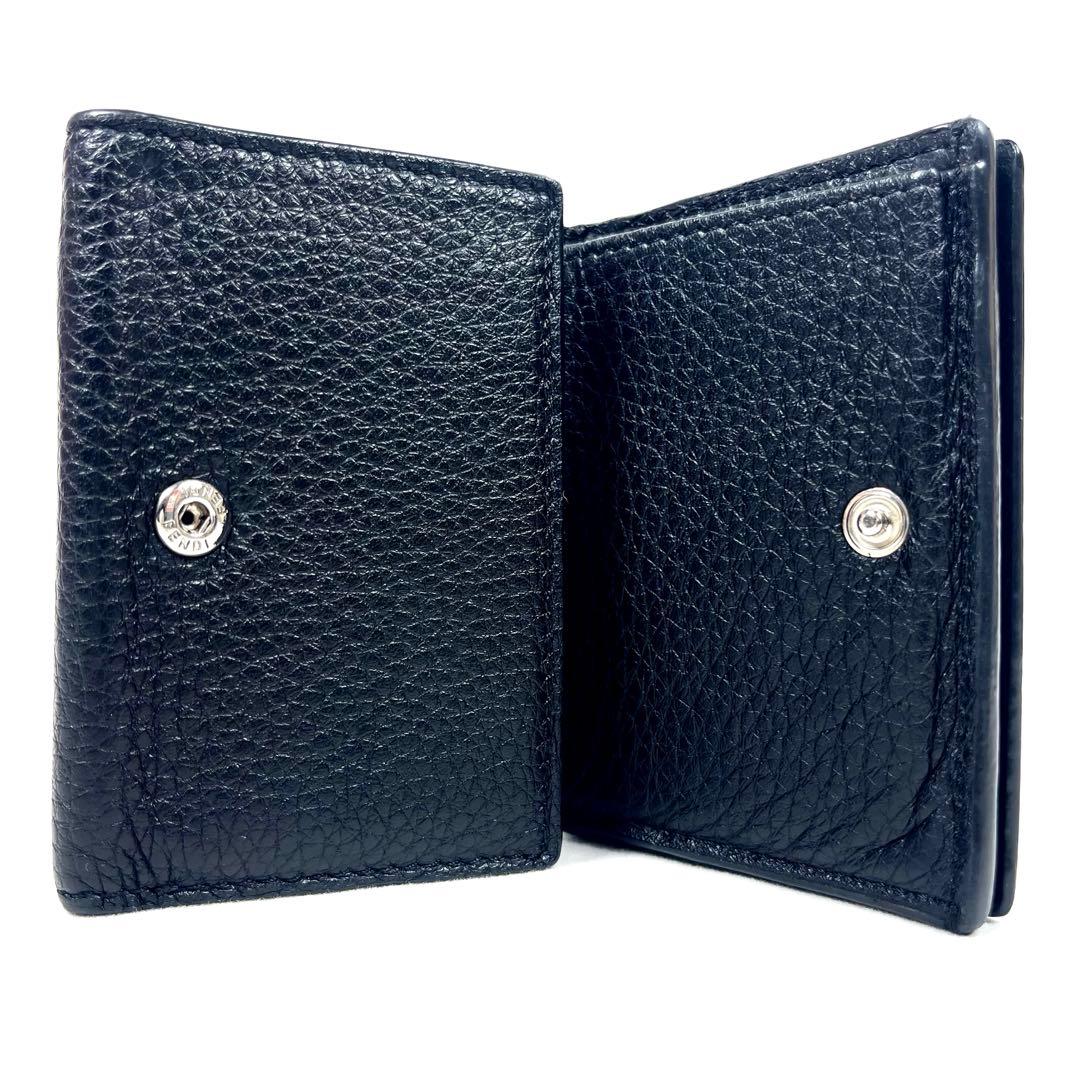 フェンディ　三つ折り財布　コンパクトウォレット　ロゴプレート　オールブラック