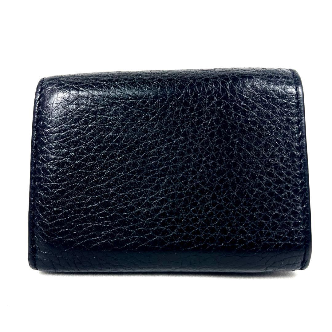 フェンディ　三つ折り財布　コンパクトウォレット　ロゴプレート　オールブラック