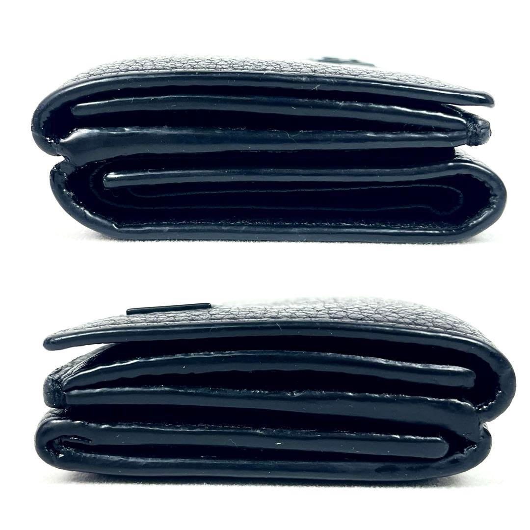 フェンディ　三つ折り財布　コンパクトウォレット　ロゴプレート　オールブラック