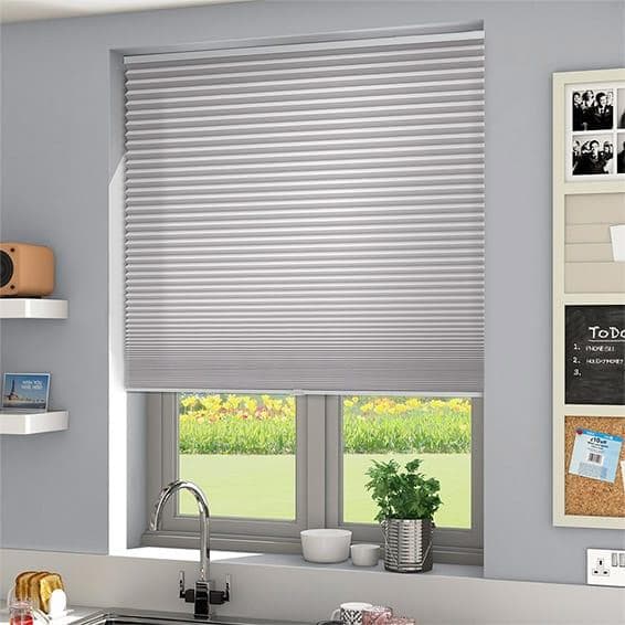 未使用　ハニカムシェード グレージュ　109.9×159.8