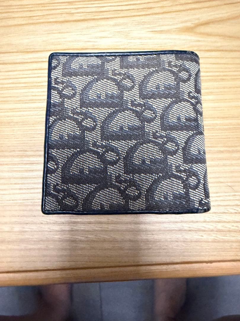 ハルサメです　最終お値下げ　dior 二つ折財布