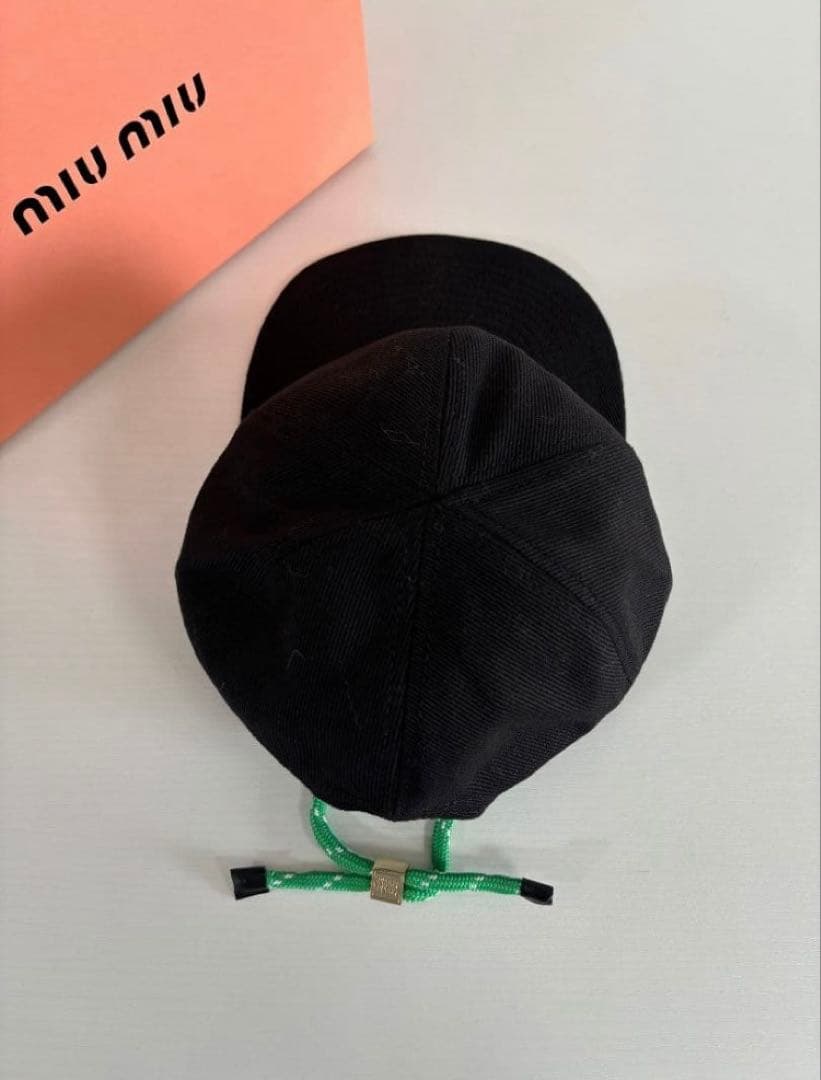 美品 miu miu ミュウミュウ ベースボールキャップ ブラック