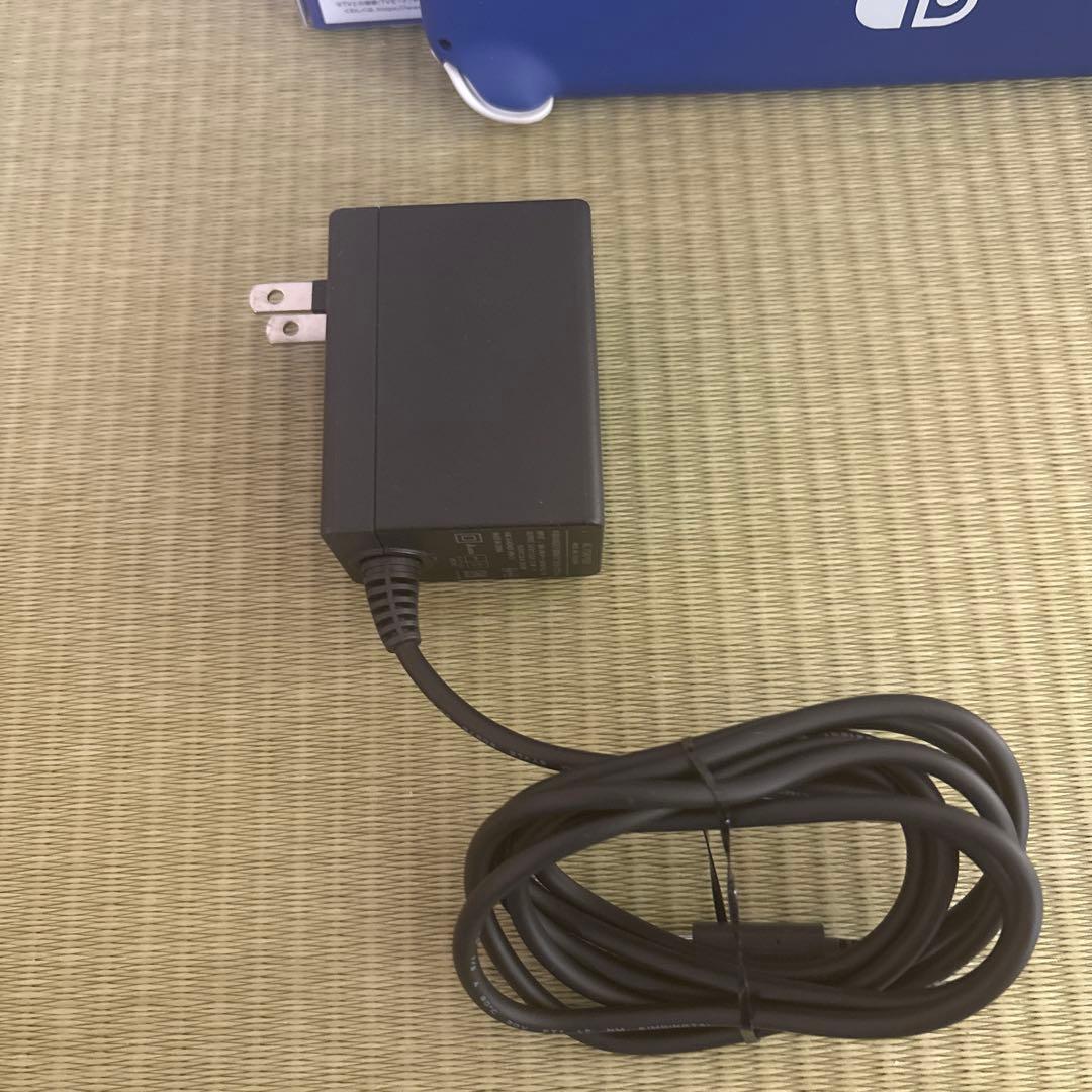 美品　Nintendo Switch Lite 青色 本体