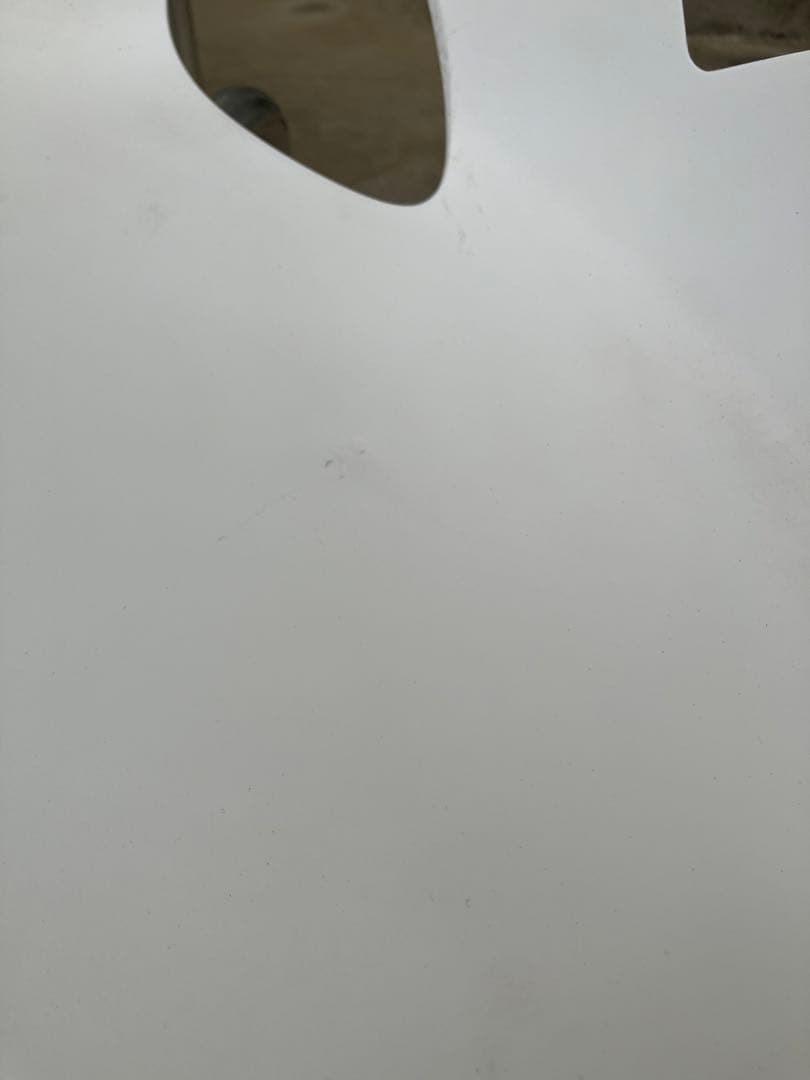 AMAT-3ミラルックアーム　ガーデン　スペイン製4脚　白　ハビエルマリスカル