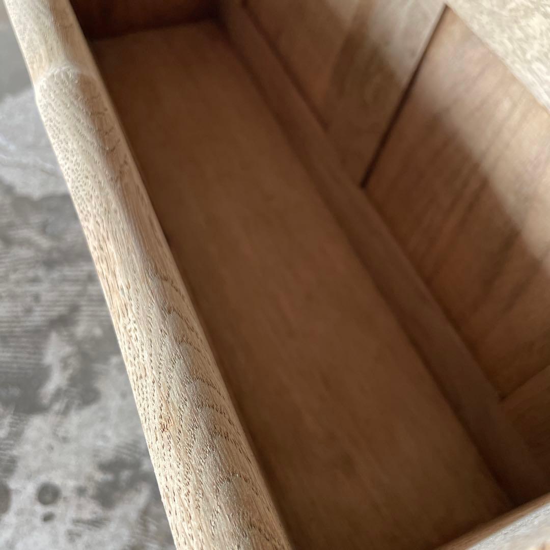 りこビンテージ ブックスタンド　剥離