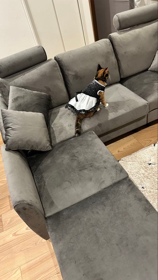 【最終値下げ】オットマン2個付き！LOWYA 3人掛け　ソファー