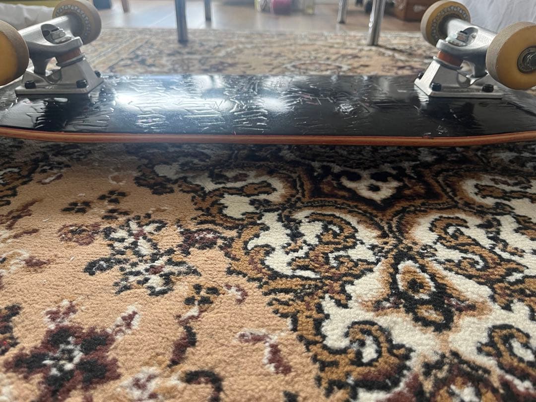 ファッキンオーサム　スケートボード　コンプリート　美品　値下げ可能