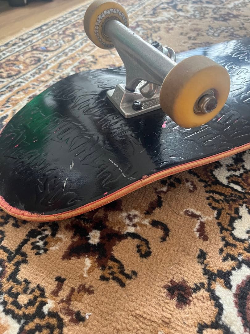 ファッキンオーサム　スケートボード　コンプリート　美品　値下げ可能