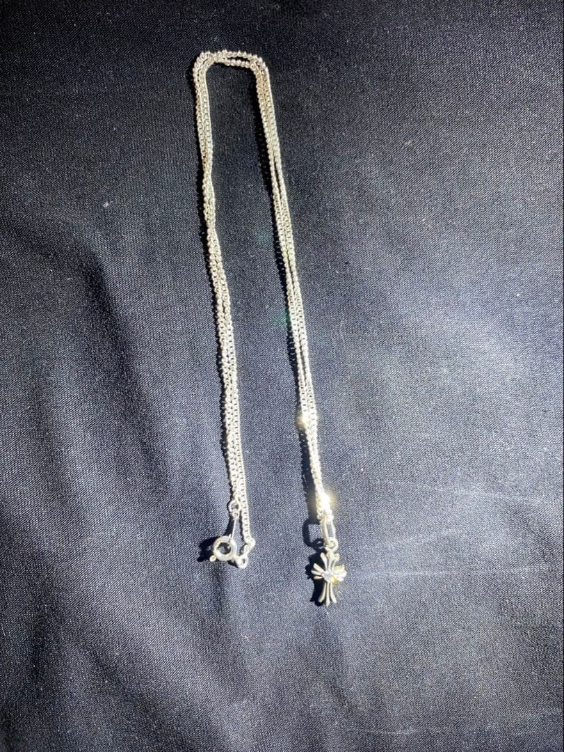 K18 WG ネックレス　十字架　ホワイトゴールド