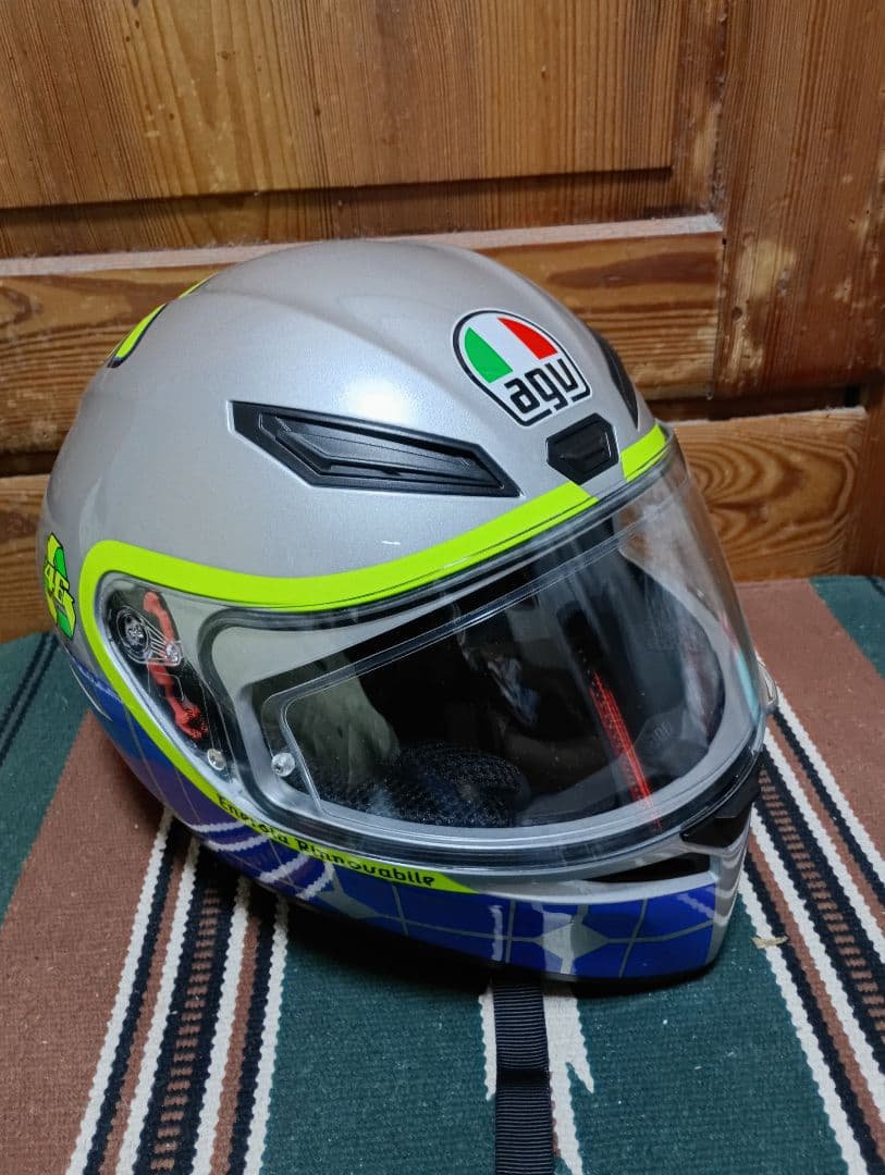 AGV ヘルメット　K1 ROSSI MUGELLO 2015 ロッシ　値引不可