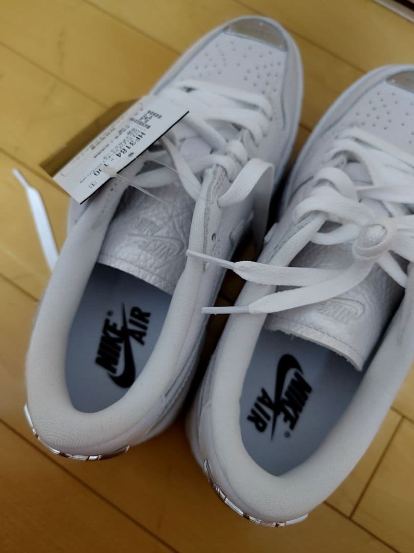 NIKE W AIR JORDAN 1 BROCKLYN LOW スニーカー