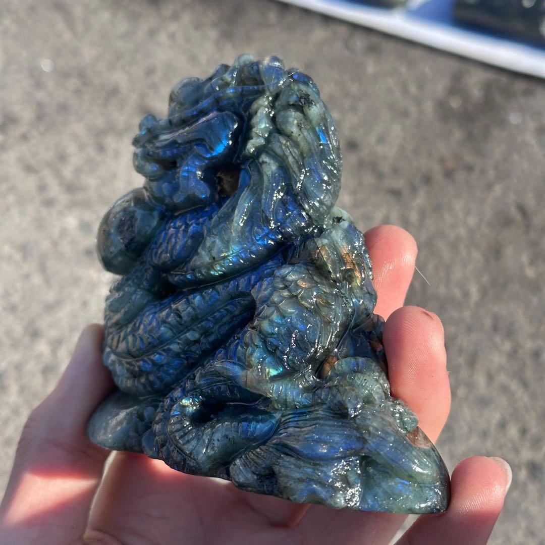 天然石ラブラドライトの龍　置物　彫り物G.252