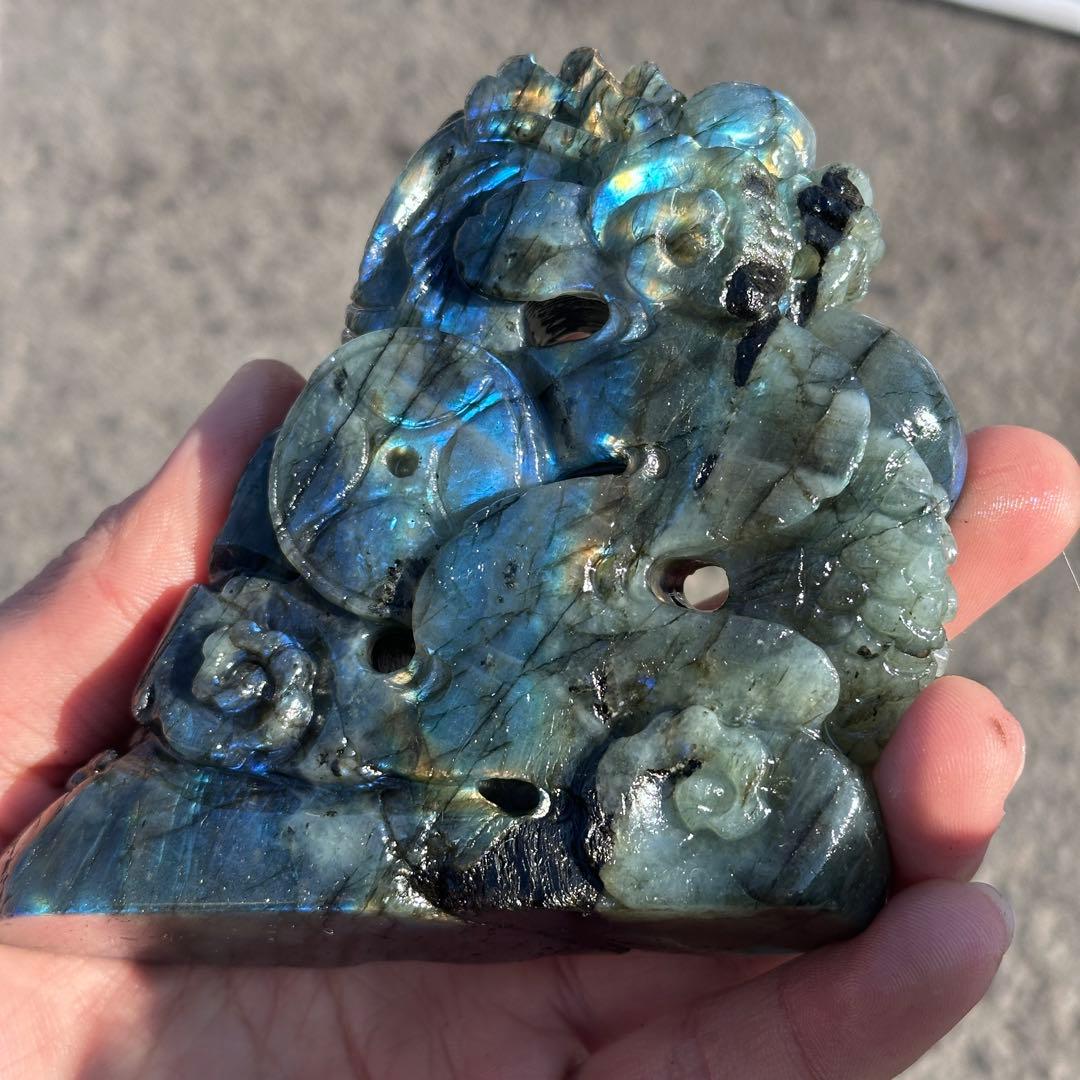 天然石ラブラドライトの龍　置物　彫り物G.252