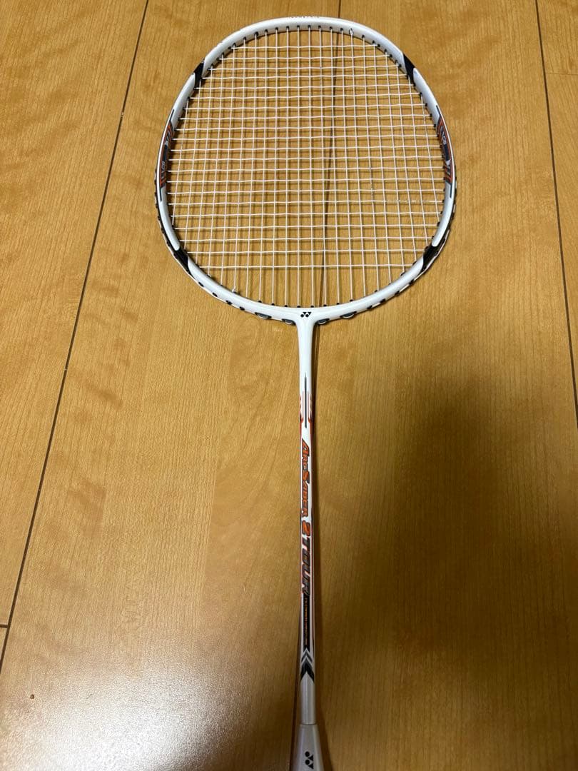 バドミントンラケット3つ