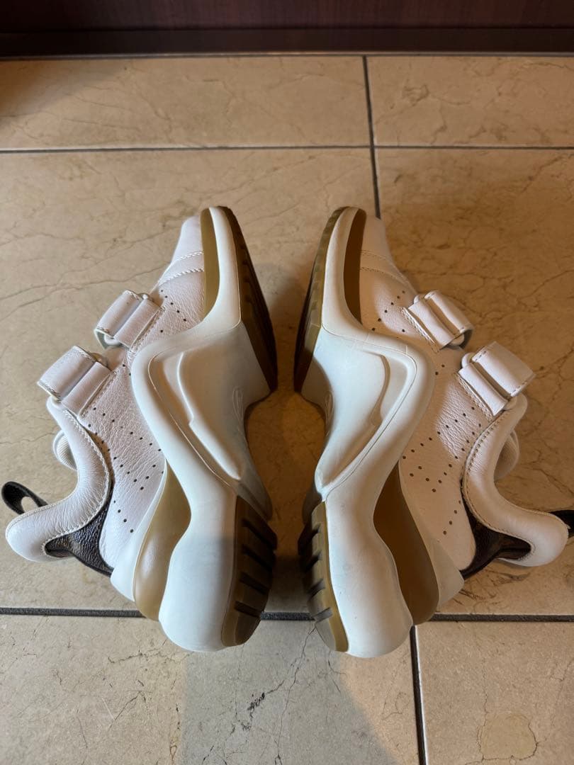 ルイヴィトン スニーカー