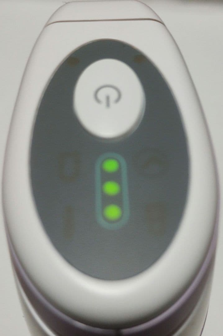 22年製　トリア スキン エイジングケア レーザー Tria ライラック