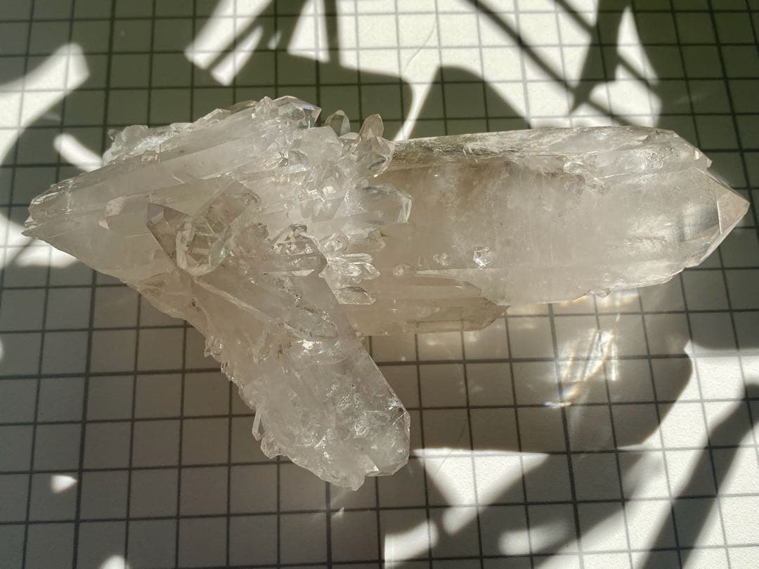 ゼッカ•デ•ソウザ産　カテドラル　バーナクル　天然石　水晶クラスター　虹入り