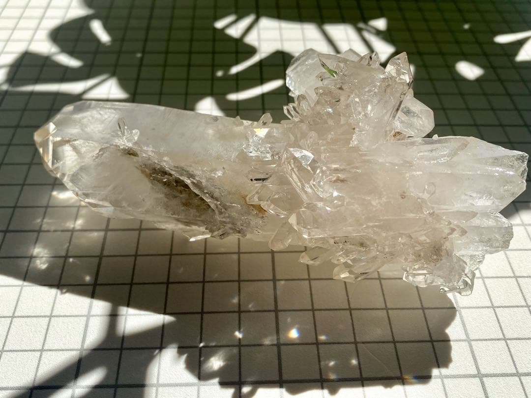 ゼッカ•デ•ソウザ産　カテドラル　バーナクル　天然石　水晶クラスター　虹入り