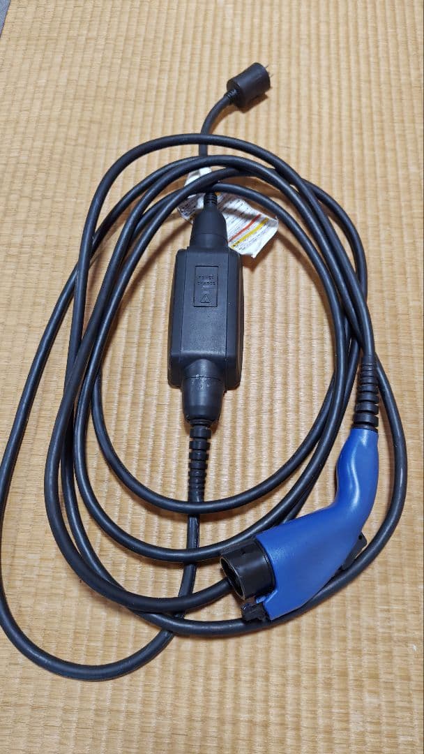 トヨタPHV用　充電ケーブル