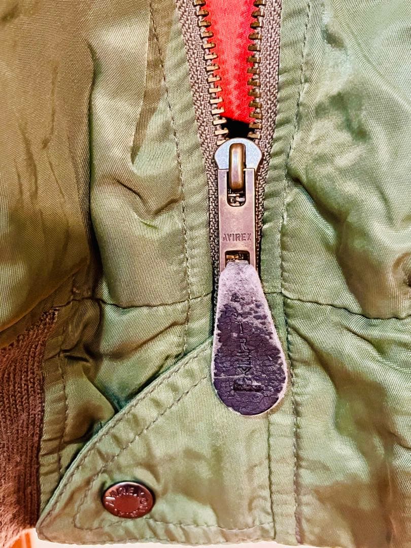 AVIREX ワッペン付き、内側、バックデザイン　MA-1ジャケット 2XL