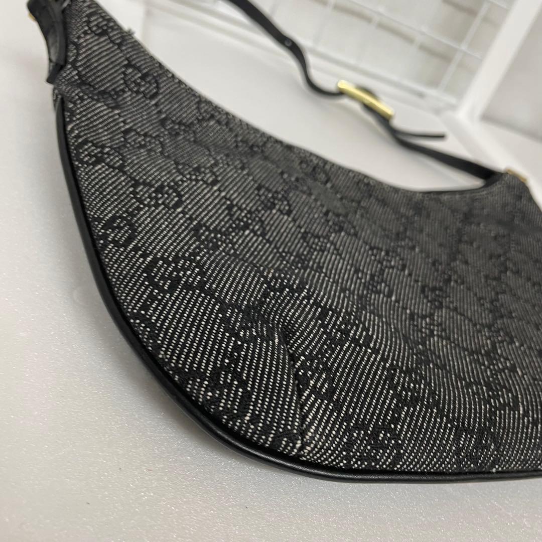 GUCCI グッチ アクセサリーポーチ gg柄 ブラック
