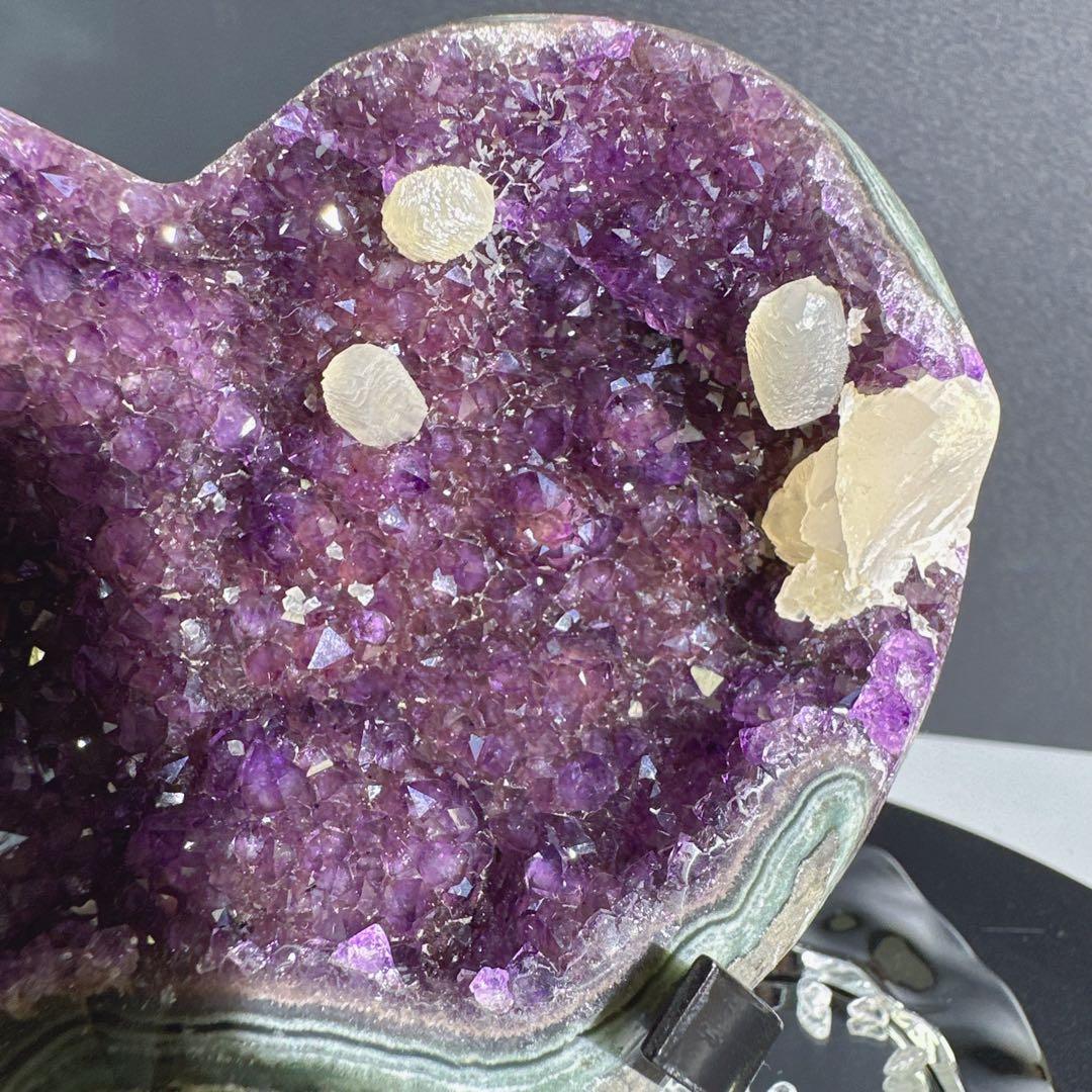 天然石カルサイト共生アメジストのハート　置物　F.83
