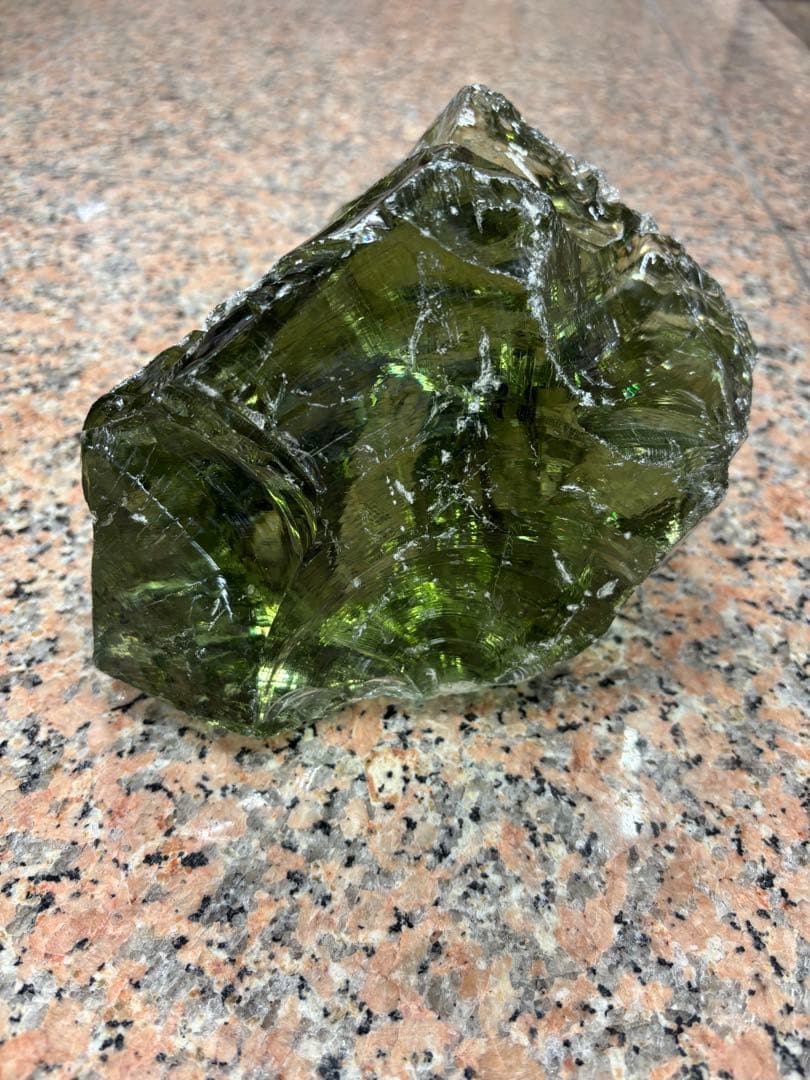 火山ガラス　天然ガラス　モルダバイトカラー　3.7kg インドネシア産　天然石